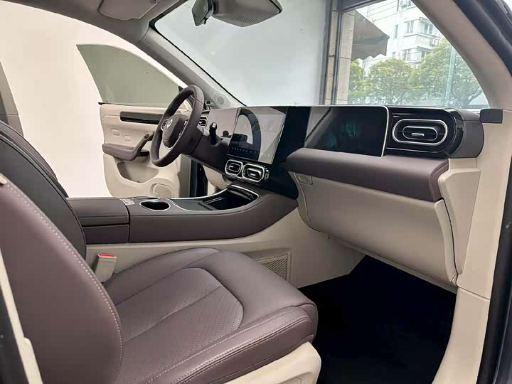 Photo 4 - Leapmotor C11