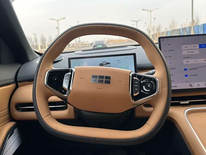 Photo 7 - Geely Galaxy Starship 7