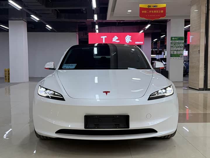 Photo 4 - Tesla Model 3