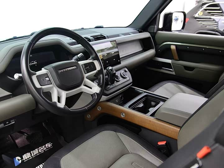 Фото 4 - Land Rover Defender