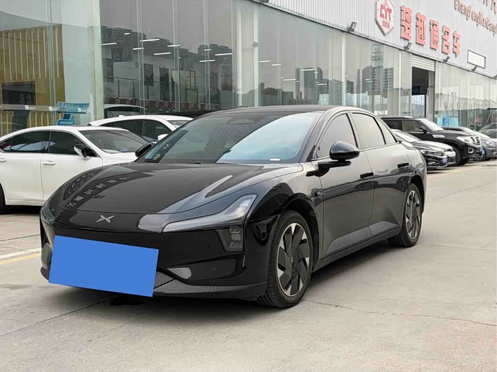 Фото 1 - XPeng Mona M03