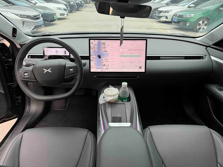 Фото 4 - XPeng Mona M03