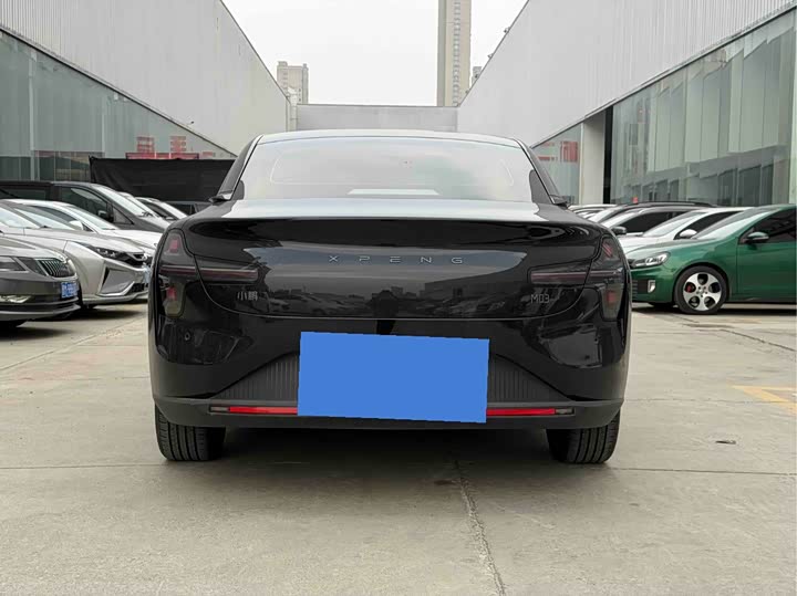 Фото 8 - XPeng Mona M03