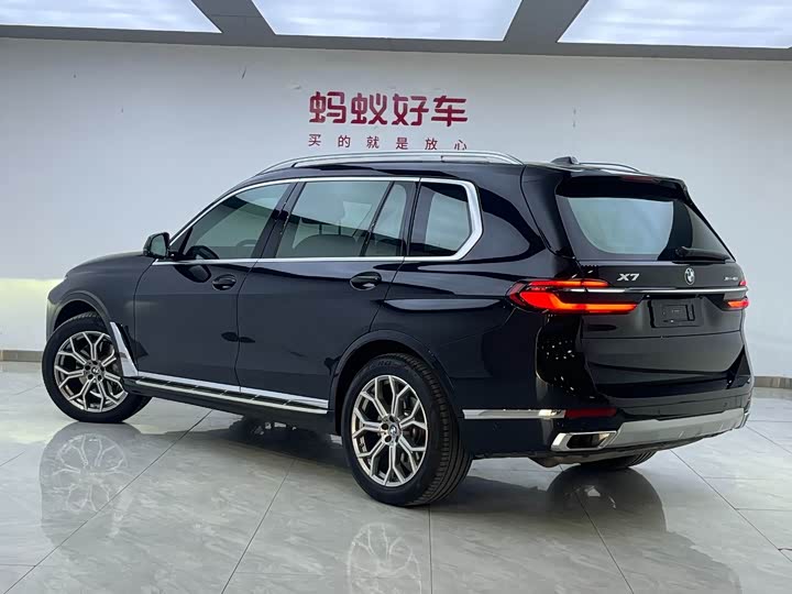 Фото 4 - BMW X7