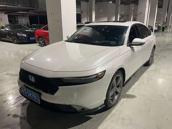 Фото 1 - Honda Accord