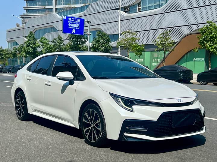 Фото 3 - Toyota Levin