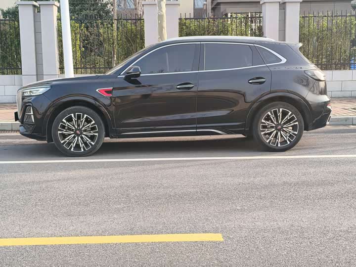 Photo 4 - Hongqi HS5