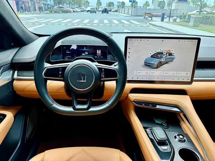 Фото 6 - Zeekr 001