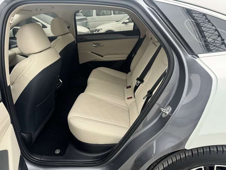 Фото 7 - BYD Qin L