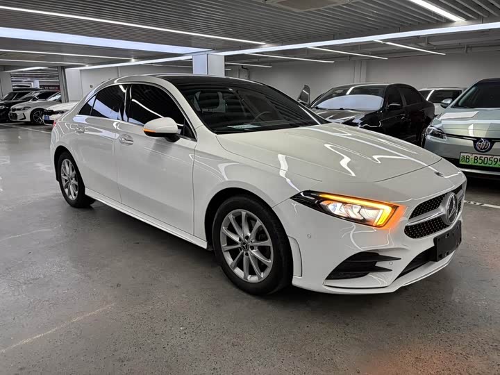 Фото 3 - Mercedes-Benz A-Class