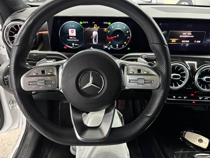 Фото 6 - Mercedes-Benz A-Class