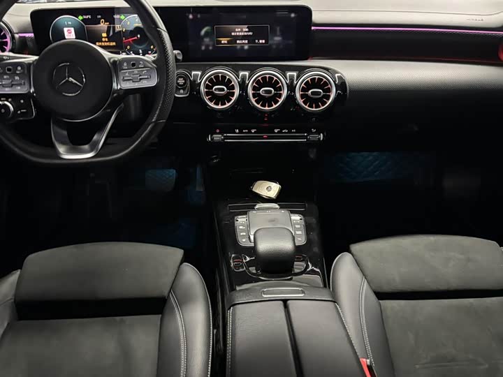 Фото 9 - Mercedes-Benz A-Class