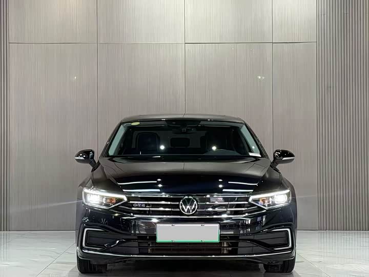Фото 2 - Volkswagen Magotan GTE Hybrid