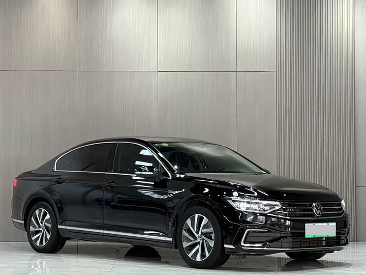 Фото 3 - Volkswagen Magotan GTE Hybrid