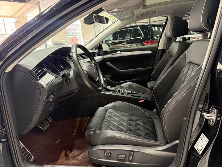 Фото 4 - Volkswagen Magotan GTE Hybrid