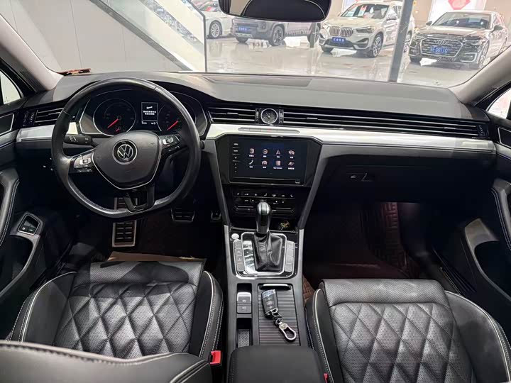 Фото 7 - Volkswagen Magotan GTE Hybrid