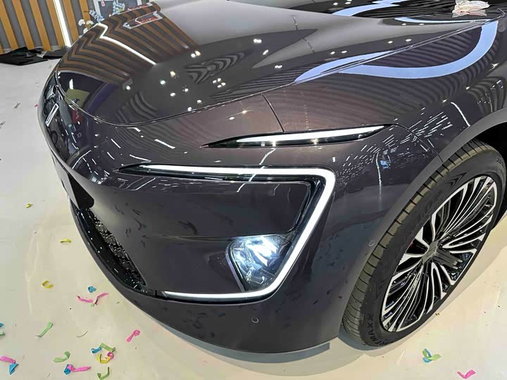 Фото 4 - Avatr 12