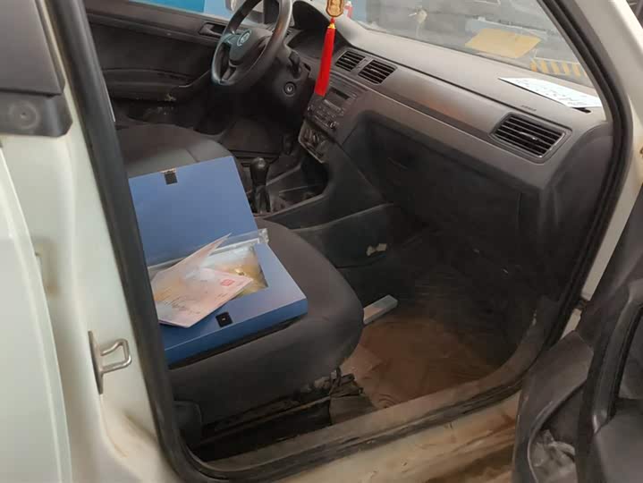 Фото 8 - Volkswagen Santana