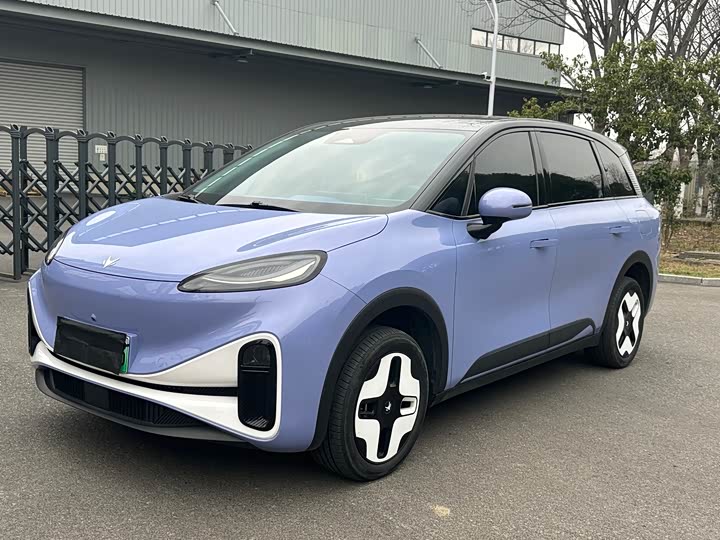 Фото 1 - BAIC Arcfox Kaola