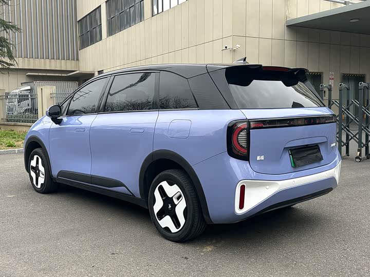 Фото 6 - BAIC Arcfox Kaola