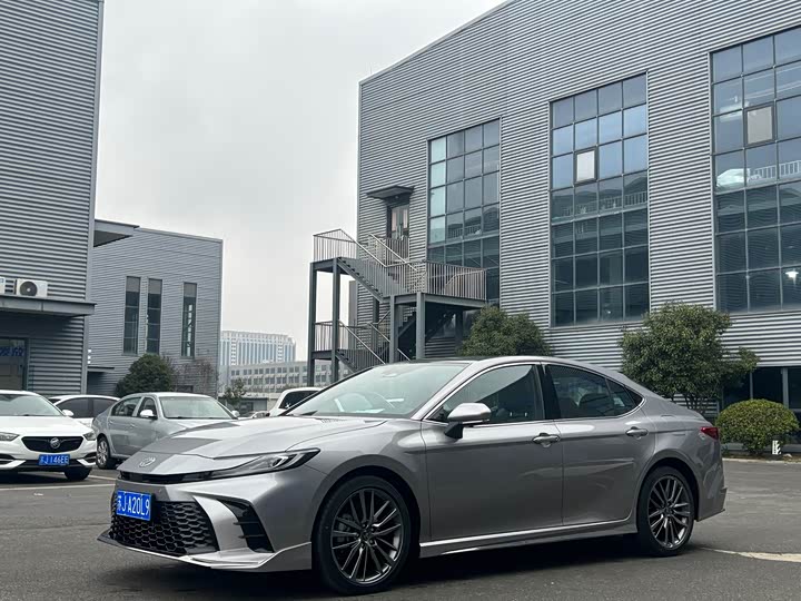 Photo 1 - Toyota Camry
