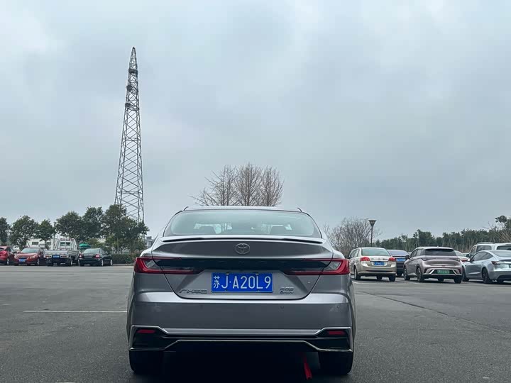 Photo 4 - Toyota Camry