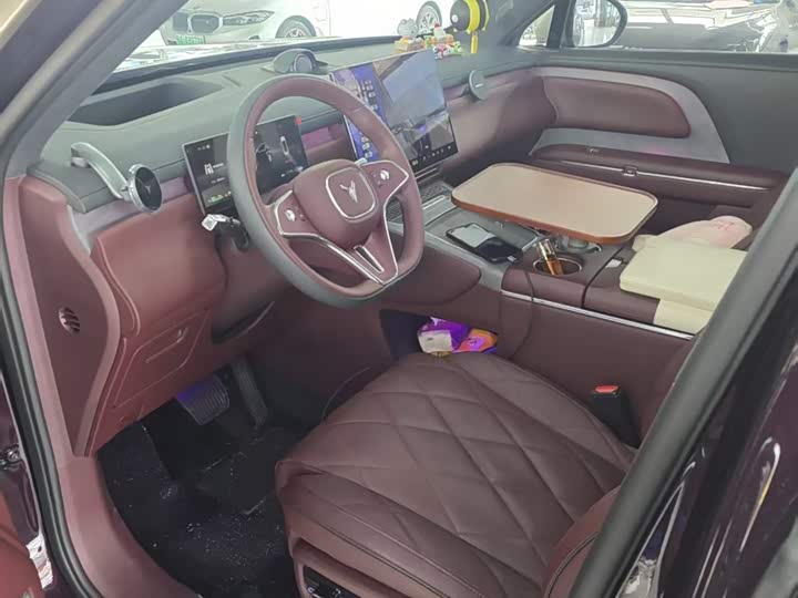 Фото 3 - Voyah Taishan