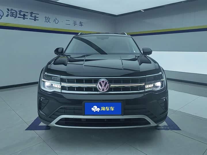 Photo 2 - Volkswagen Teramont Pro