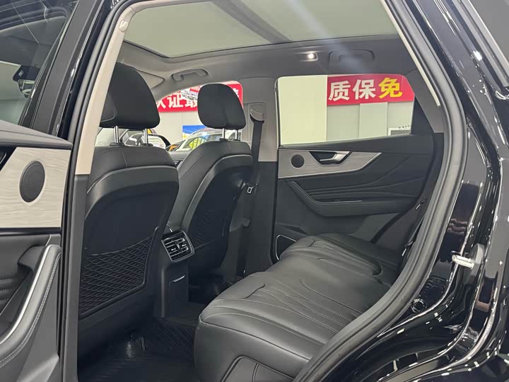 Фото 7 - Hongqi HS5