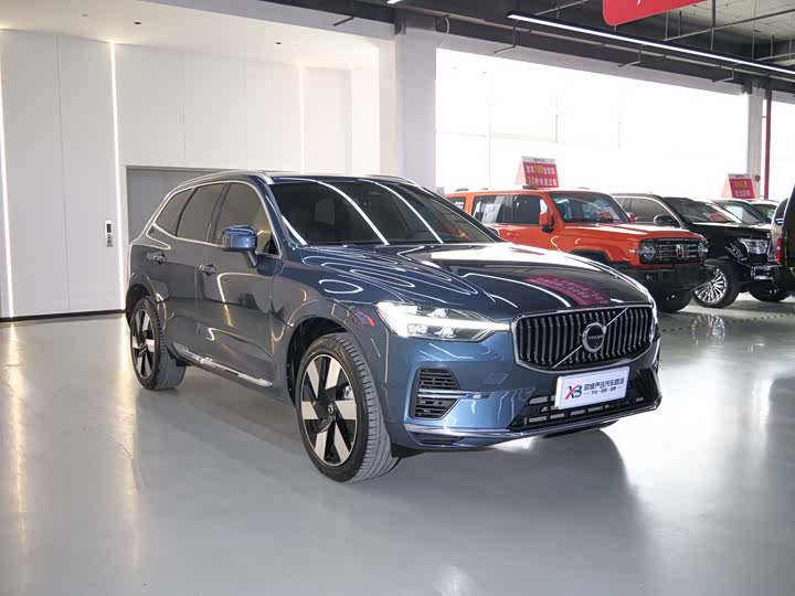 Фото 3 - Volvo XC60 Hybrid