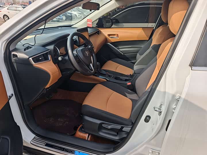 Фото 4 - Toyota Corolla Cross