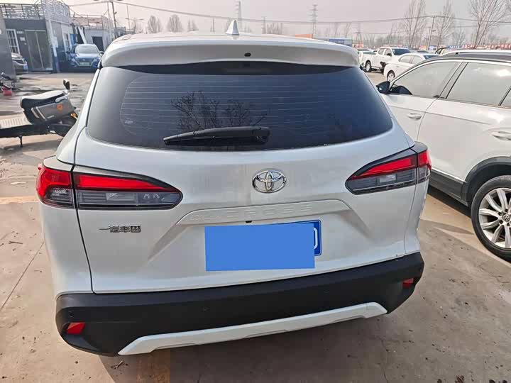 Фото 8 - Toyota Corolla Cross