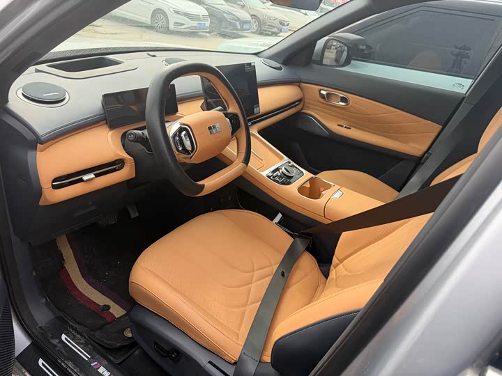 Фото 7 - Geely Galaxy Starship 7