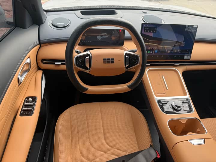 Фото 8 - Geely Galaxy Starship 7