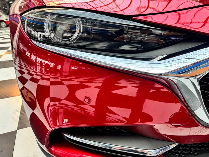 Фото 4 - Mazda CX-4