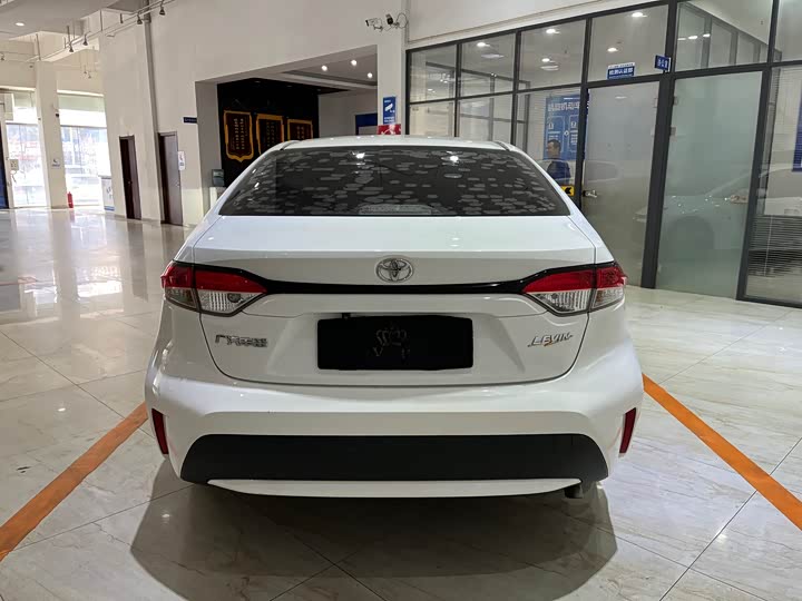 Фото 5 - Toyota Levin