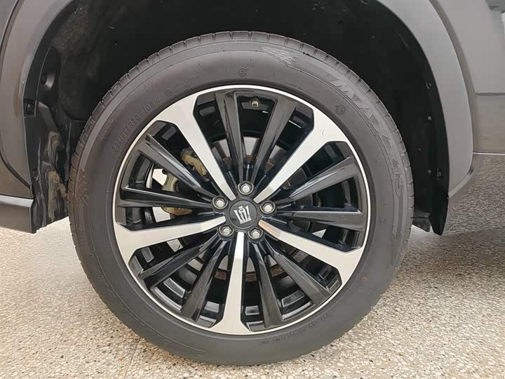 Фото 6 - Toyota Crown Kluger