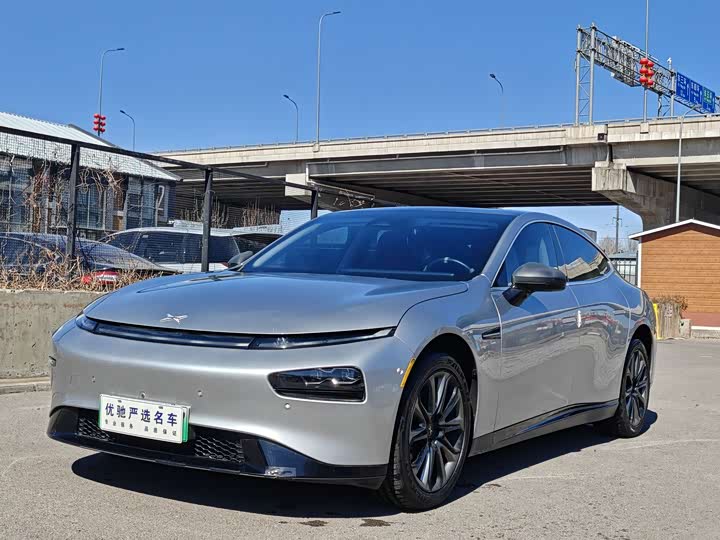 Фото 1 - XPeng P7