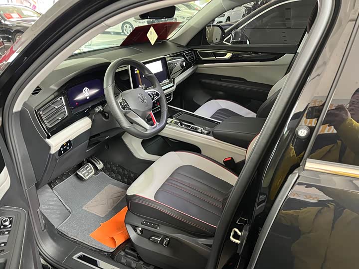 Фото 7 - Volkswagen Teramont X