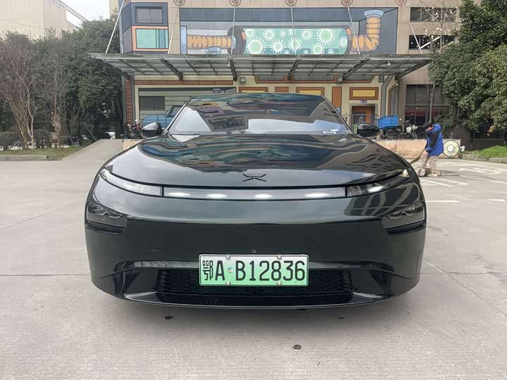 Фото 3 - XPeng P7