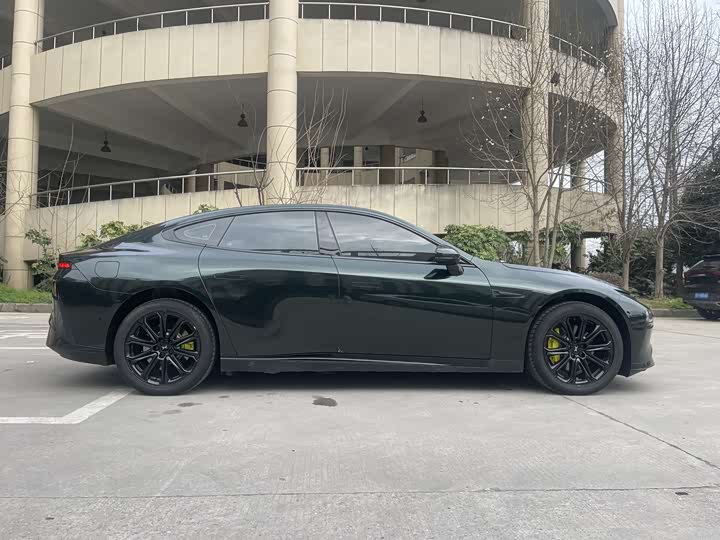 Фото 8 - XPeng P7