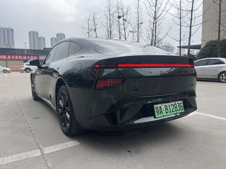 Фото 9 - XPeng P7