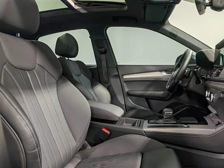 Фото 8 - Audi Q5L Sportback