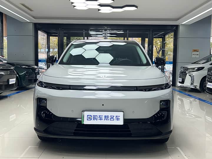 Фото 2 - Leapmotor B10