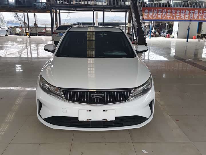 Фото 2 - Geely Emgrand GL