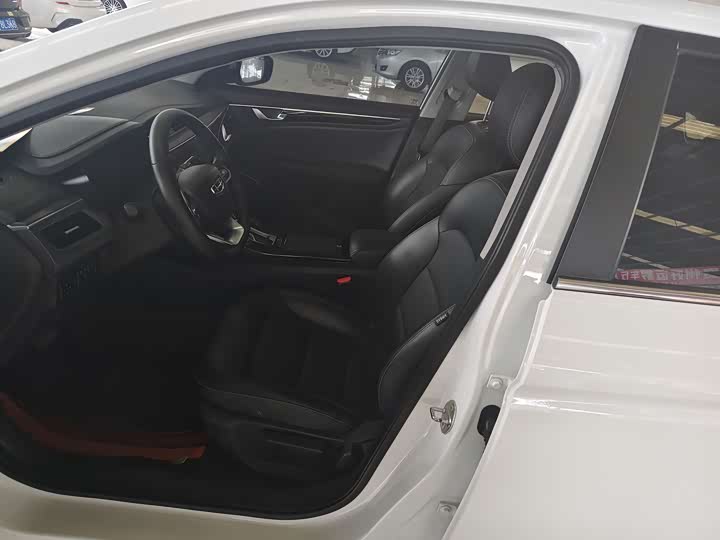 Фото 7 - Geely Emgrand GL