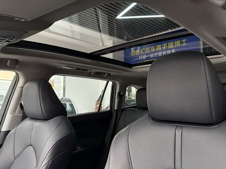 Фото 6 - Toyota Highlander