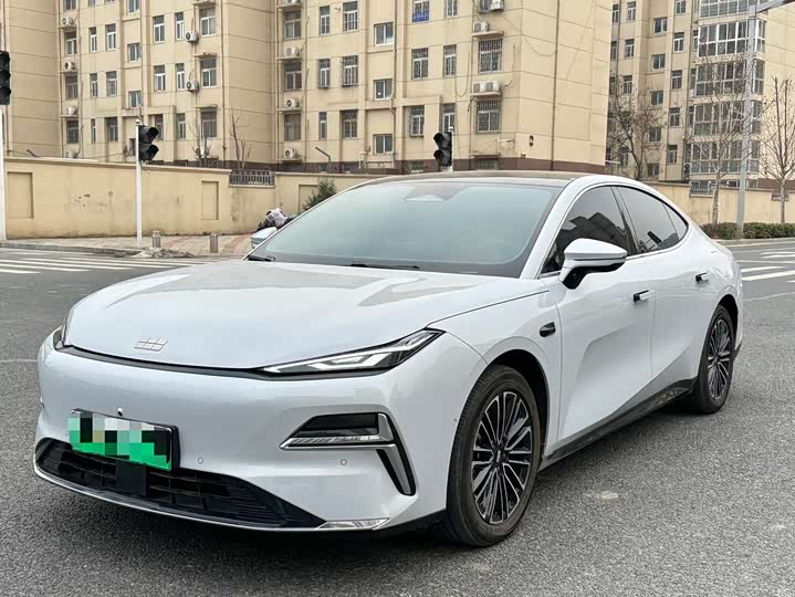 Фото 1 - Geely Galaxy Starshine 8 EM-i