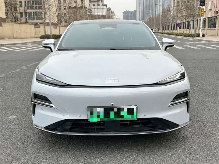 Фото 2 - Geely Galaxy Starshine 8 EM-i