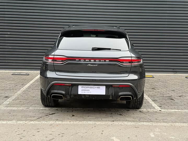 Photo 6 - Porsche Macan